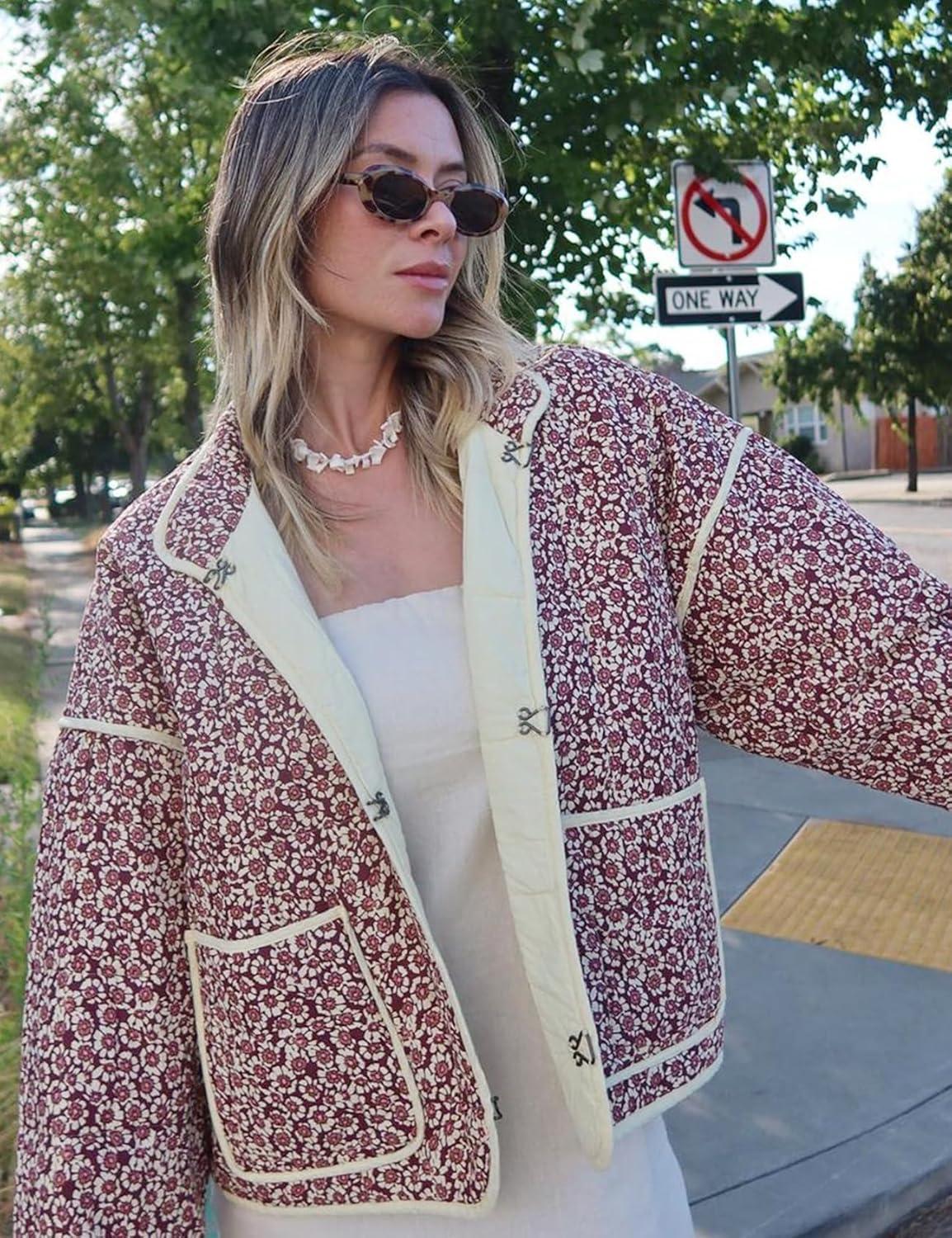 Arssm Women Floral Quilted Puffer Jacket Cropped Lightweight Patchwork Vintage Padded Short Coat Outerwear(Red)